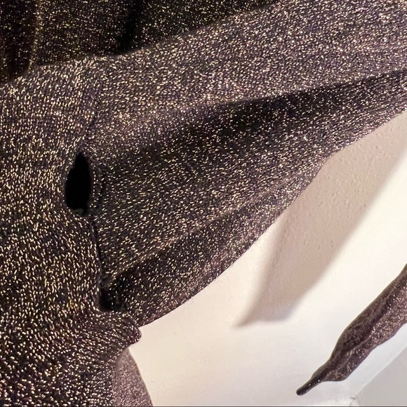 1.State Crewneck Peplum Top Black Metallic Knit - Picture 6 of 9